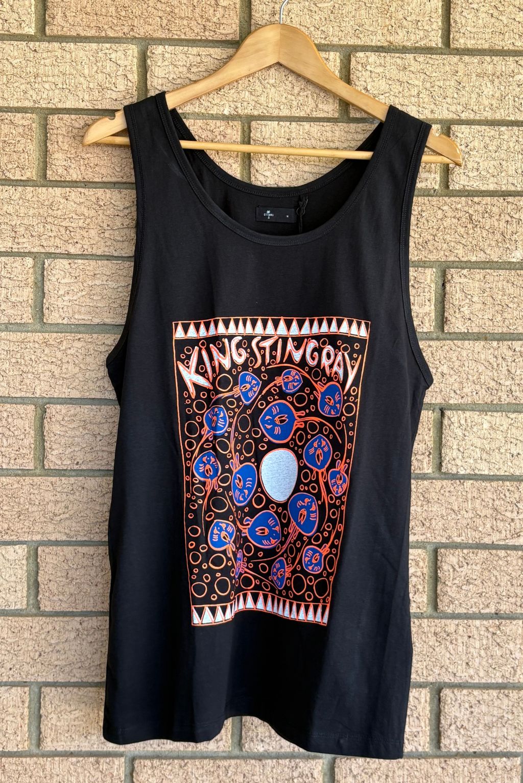 HAND-PRINTED STINGRAYS BLACK SINGLET NAVY/WHITE