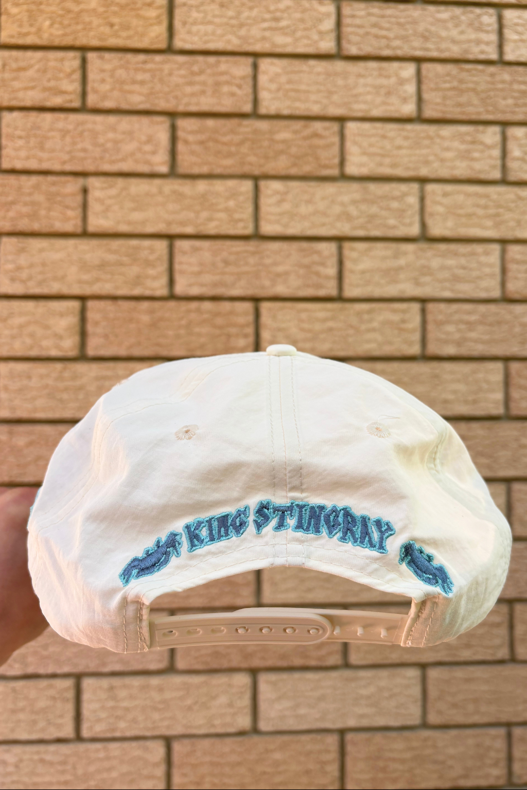 KING STING X UNCLE RICS CAP WHITE/BLUE